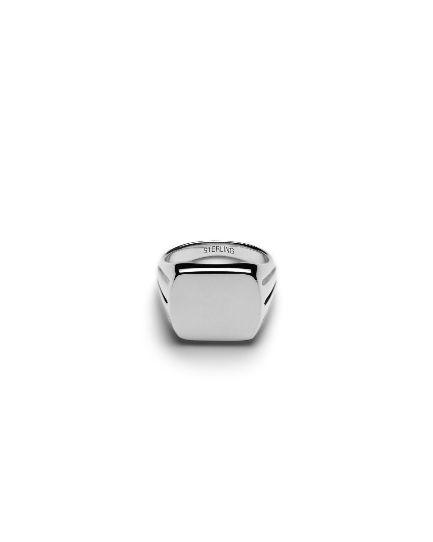 Callisto × PIONEER Sliver Signet Ring “The Barrel”