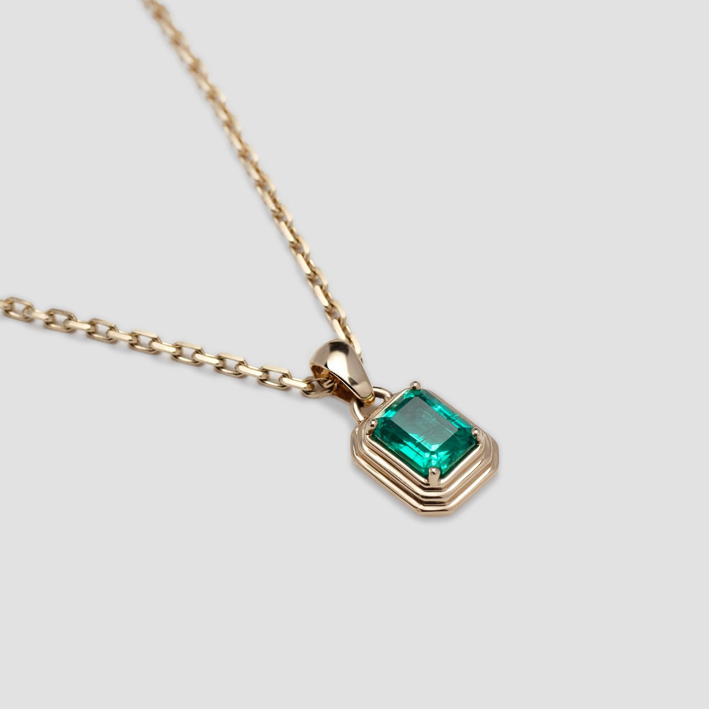Gold Anelli Necklace Emerald Pendant